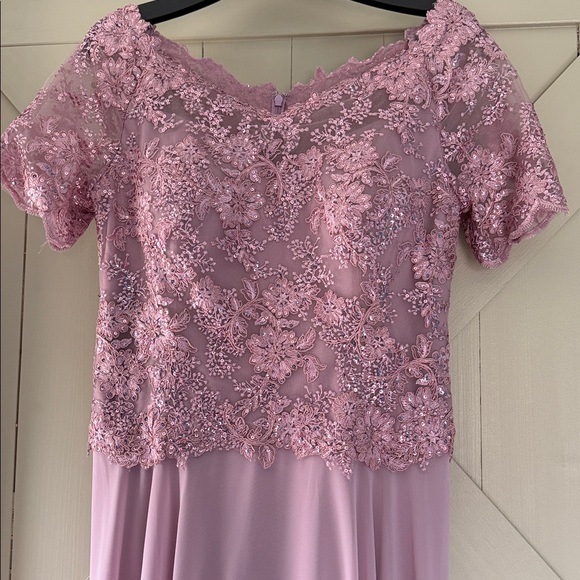 Jade By Jasmine Dresses & Skirts - Dusty Rose Lace Top Chiffon Evening Dress
